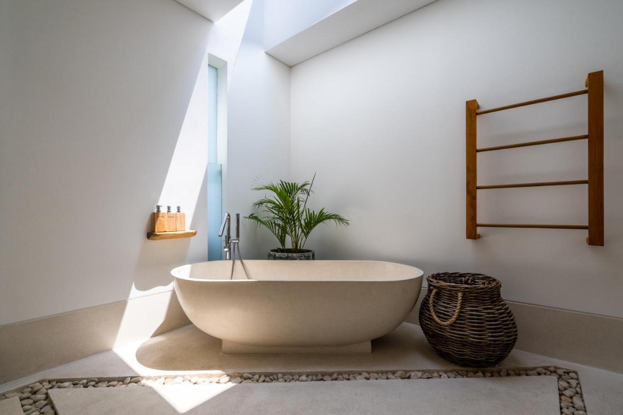 Flores Villa By Betterplace Canggu Eksteriør bilde